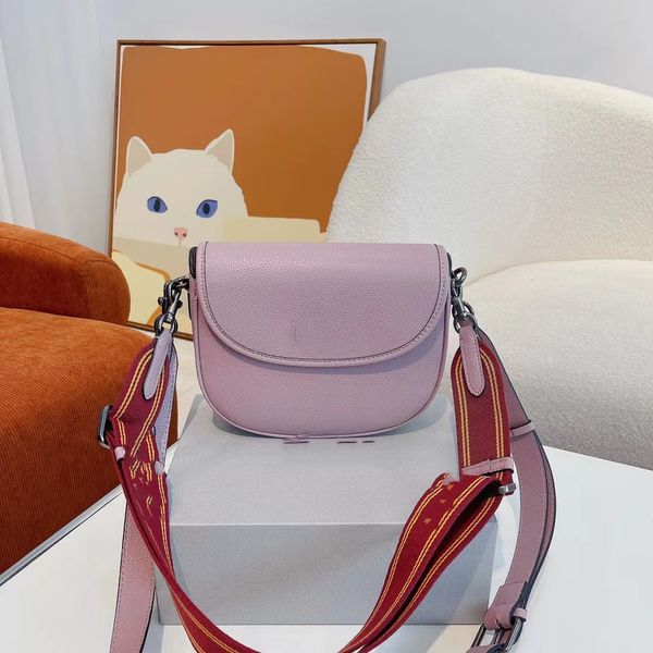women shoulder bags crossbody bag canvas material embroidered letters decoration vintage interior style handbag
women shoulder bags crossbody bag canvas material embroidered letters decoration vintage interior style handbag