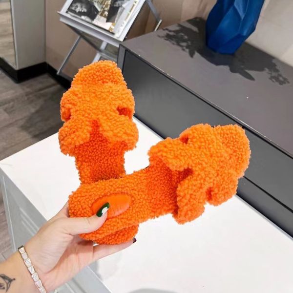 designer slippers fur slide ladies wool slides fashion women slipper fluffy furry warm winter home sandals comfortable fuzzy girl autumn, Black
designer slippers fur slide ladies wool slides fashion women slipper fluffy furry warm winter home sandals comfortable fuzzy girl autumn, Black