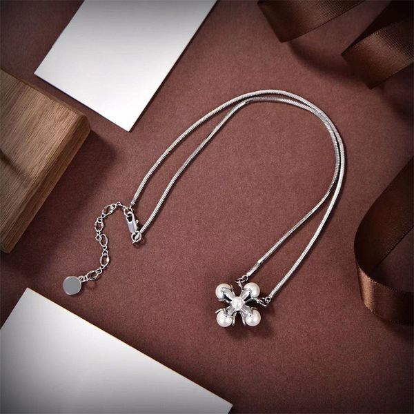 luxurys pendant necklaces designers brands necklace for mens womens party gifts fashion classic golden silver pearl necklaces jewelry
luxurys pendant necklaces designers brands necklace for mens womens party gifts fashion classic golden silver pearl necklaces jewelry