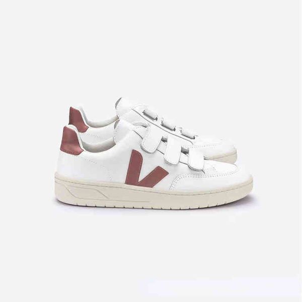 casual shoes french veja small white shoes men's and women's flat shoes classic v-shaped color matching leather sneakers, Black
casual shoes french veja small white shoes men's and women's flat shoes classic v-shaped color matching leather sneakers, Black