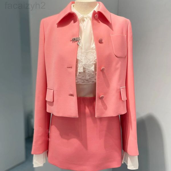 women's tracksuits designer miu family's new french style small fragrance coat in early autumn fashionable and thin single breaste, Gray
women's tracksuits designer miu family's new french style small fragrance coat in early autumn fashionable and thin single breaste, Gray
