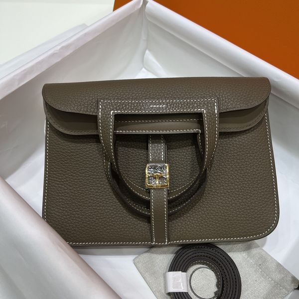 10a women's bag handmade beeswax line designer luxury horseshoe hand-held crossbody bag original classic fashion casual leather mini gi
10a women's bag handmade beeswax line designer luxury horseshoe hand-held crossbody bag original classic fashion casual leather mini gi