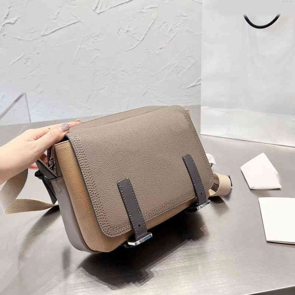satchel men messenger bags shoulder bags large capacity outdoor color matching handbag business commuter men's backpack 220829
satchel men messenger bags shoulder bags large capacity outdoor color matching handbag business commuter men's backpack 220829