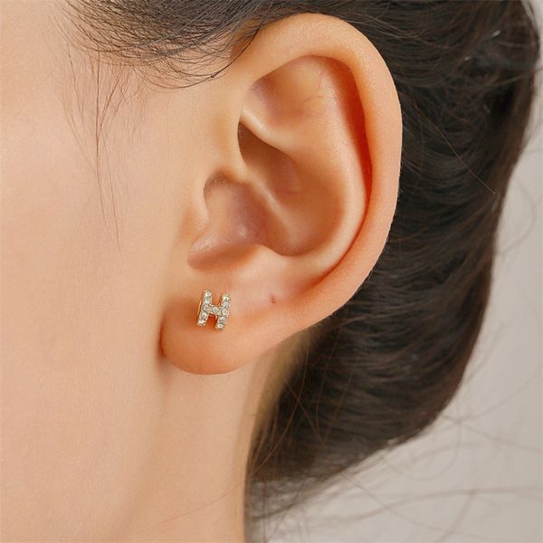 women diamond h letter stud earrings european english letters alloy ear studs female retro party banquet gold earring jewelry wholesale, Golden;silver
women diamond h letter stud earrings european english letters alloy ear studs female retro party banquet gold earring jewelry wholesale, Golden;silver