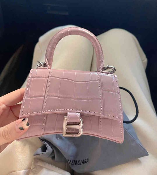 bag 2022 designer bag crocodile hourglass bag leather handbag fashion small square bags one shoulder makeup women's handbag portable du
bag 2022 designer bag crocodile hourglass bag leather handbag fashion small square bags one shoulder makeup women's handbag portable du