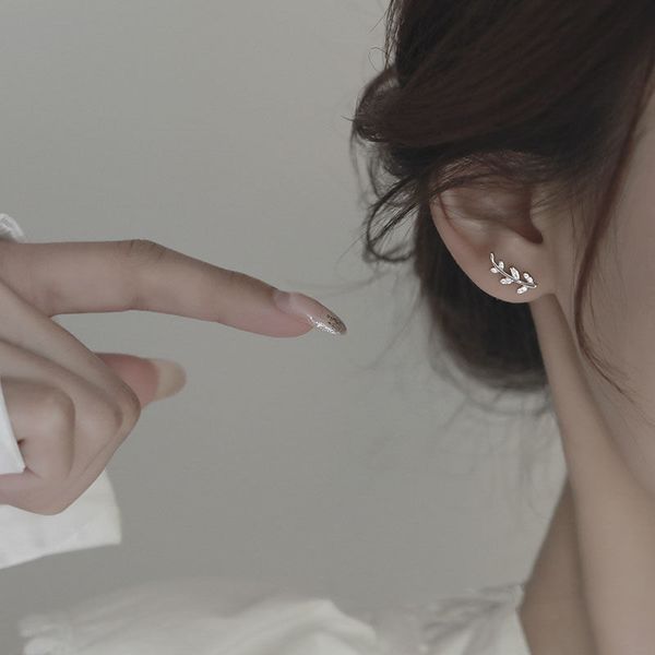 zircon mini crystal leaves stud earrings for women classic fine jewelry minimalist fashion accessories, Golden;silver
zircon mini crystal leaves stud earrings for women classic fine jewelry minimalist fashion accessories, Golden;silver