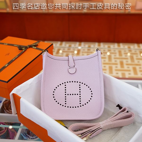 designer luxury women bags kelys herme high version women's fashion trend handbag hand sewn wax thread single shoulder birkins large ca
designer luxury women bags kelys herme high version women's fashion trend handbag hand sewn wax thread single shoulder birkins large ca