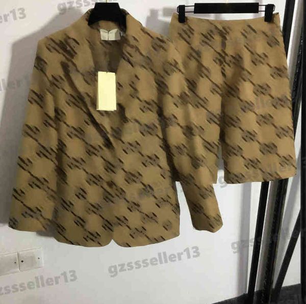 womens two pieces pants gu designer two-piece sets letter jacquard button slim fit blazer shorts suit brand print women clothing 0912, White
womens two pieces pants gu designer two-piece sets letter jacquard button slim fit blazer shorts suit brand print women clothing 0912, White