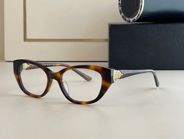 optical eyeglasses for men and women retro 4618 style anti-blue light lenses full frame random box, White;black
optical eyeglasses for men and women retro 4618 style anti-blue light lenses full frame random box, White;black