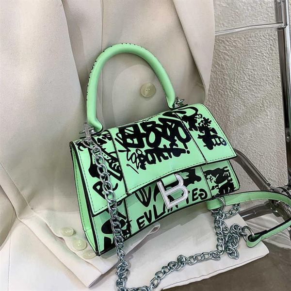 designer handbags luxury chain bag fashion graffiti painted leather crossbody bags for women small letter bag 210901174c
designer handbags luxury chain bag fashion graffiti painted leather crossbody bags for women small letter bag 210901174c