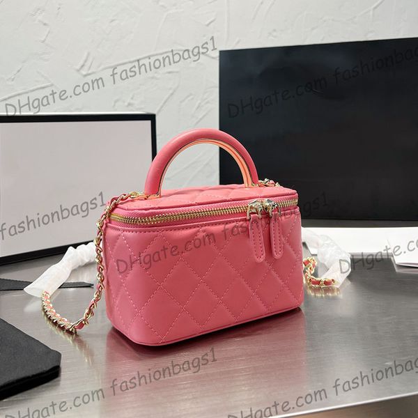 classic mini vanity with chain box bags and mirror co handle totes card holder large capacity fashion trend outdoor sacoche luxury designer
classic mini vanity with chain box bags and mirror co handle totes card holder large capacity fashion trend outdoor sacoche luxury designer