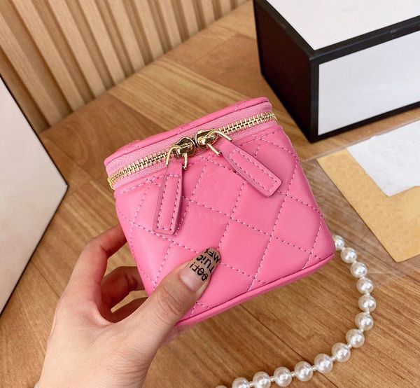 cross body luxury shoulder bag women mouth red envelope pearl diagonal fashion mini cosmetic bag with mirror classic lady wallet
cross body luxury shoulder bag women mouth red envelope pearl diagonal fashion mini cosmetic bag with mirror classic lady wallet
