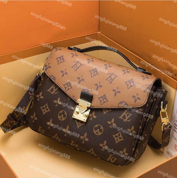 in stock luxurys designer tote bag handbags women bags fashion ladies shoulder bag female totes handbag
in stock luxurys designer tote bag handbags women bags fashion ladies shoulder bag female totes handbag