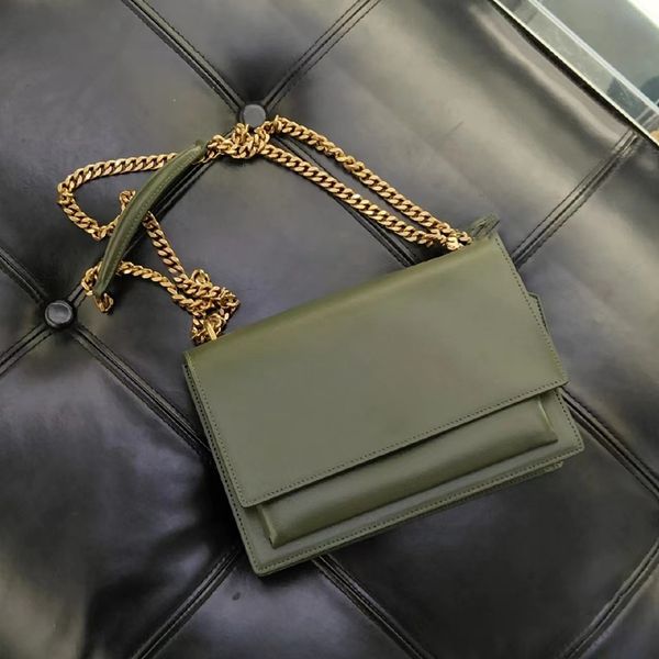 designer luxury sunset clutch flap tote bag woc smooth leather metal fittings envelope multifunction handbag with key ring chain womens men
designer luxury sunset clutch flap tote bag woc smooth leather metal fittings envelope multifunction handbag with key ring chain womens men