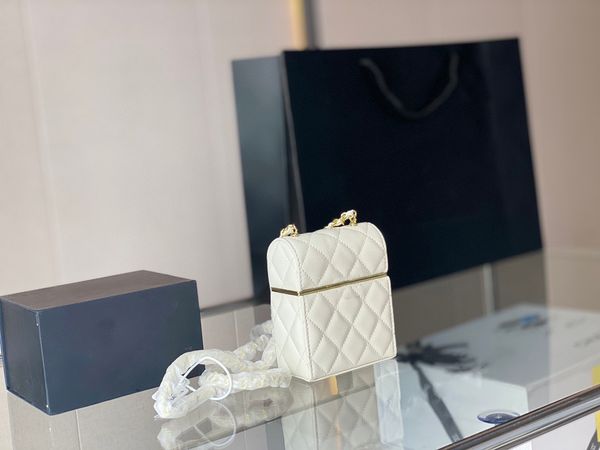 2022ss women's flip cross designs bag unique small cigarette case design classic handbags gold silver metal mini handbag shoulder bag w
2022ss women's flip cross designs bag unique small cigarette case design classic handbags gold silver metal mini handbag shoulder bag w