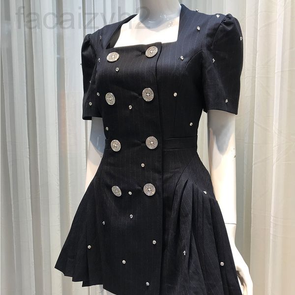 casual dresses designer early spring new australian french elegant fashion professional dress pleated diamond slim square collar short sleev, Black;gray
casual dresses designer early spring new australian french elegant fashion professional dress pleated diamond slim square collar short sleev, Black;gray