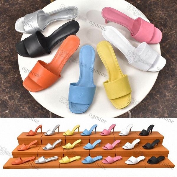slippers 2022 21ss revival flat mules slipper woman slides sandals designer shoes black blue waterfront white print letter leather womens fl
slippers 2022 21ss revival flat mules slipper woman slides sandals designer shoes black blue waterfront white print letter leather womens fl