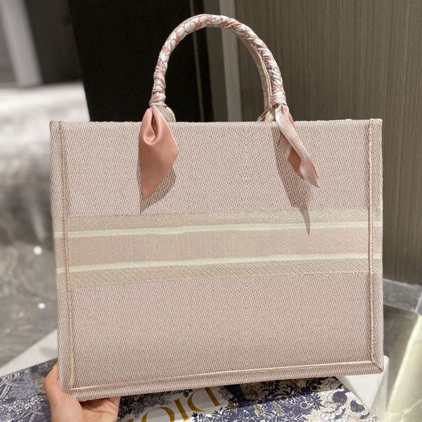 totes tote woman bag canvas screen print luxury 41cm 36cm black letter handbags design shoulder bags lady cowboy shopping wallet 888
totes tote woman bag canvas screen print luxury 41cm 36cm black letter handbags design shoulder bags lady cowboy shopping wallet 888