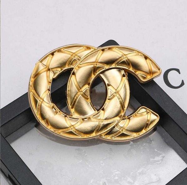 men womens sweater suit collar pin brooches fashion designer brand double letter brooche luxury gold plated wedding c, Gray
men womens sweater suit collar pin brooches fashion designer brand double letter brooche luxury gold plated wedding c, Gray