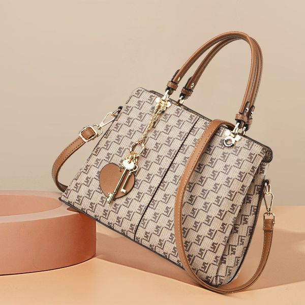 women inclined shoulder bags fashion casual womens bag small handbag totes high-capacity genuine leather large volume wholesale girl mobile
women inclined shoulder bags fashion casual womens bag small handbag totes high-capacity genuine leather large volume wholesale girl mobile