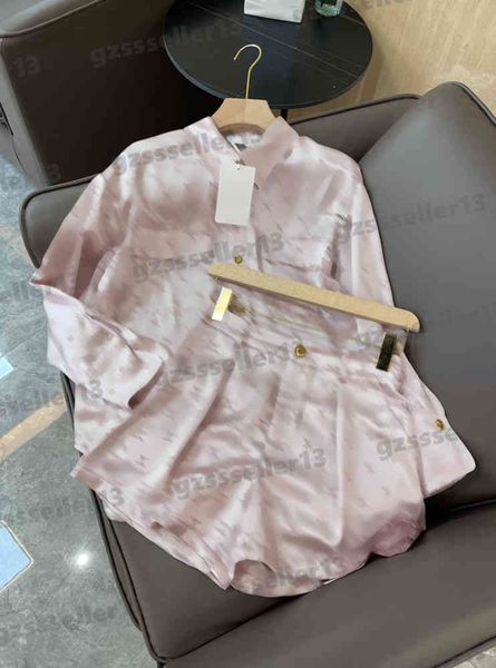 womens two pieces pants designer autumn ce two-piece sets gold buckle jacquard fabric long-sleeved shirt shorts suit women clothing 0912, White
womens two pieces pants designer autumn ce two-piece sets gold buckle jacquard fabric long-sleeved shirt shorts suit women clothing 0912, White