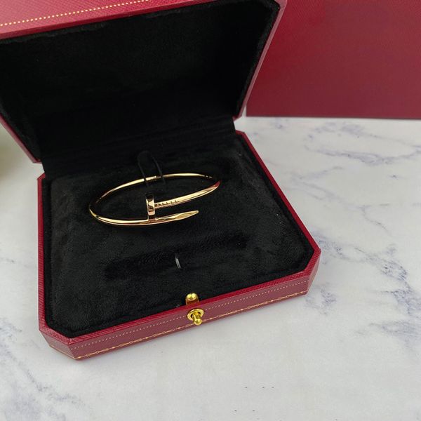 designers luxurys bracelet solid color bangle diamonds couple models bracelets valentine's day gift temperament metal sense the same ma, Black
designers luxurys bracelet solid color bangle diamonds couple models bracelets valentine's day gift temperament metal sense the same ma, Black