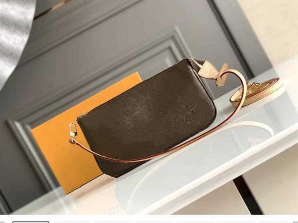 designers fashion ladies shoulder bags chain womens classic luxurys handbags pu crossbody bag
designers fashion ladies shoulder bags chain womens classic luxurys handbags pu crossbody bag