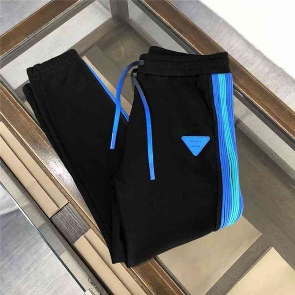 man's pant bv's bottega ven 22ss early autumn new bv triangle label side splicing ribbon casual sports pants men's versatile, White;black
man's pant bv's bottega ven 22ss early autumn new bv triangle label side splicing ribbon casual sports pants men's versatile, White;black