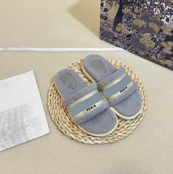 new style lamb wool slippers women autumn winter embroidery flat bottom sheepskin lining slipper designer fur fluffy warmth indoor designer, Black
new style lamb wool slippers women autumn winter embroidery flat bottom sheepskin lining slipper designer fur fluffy warmth indoor designer, Black