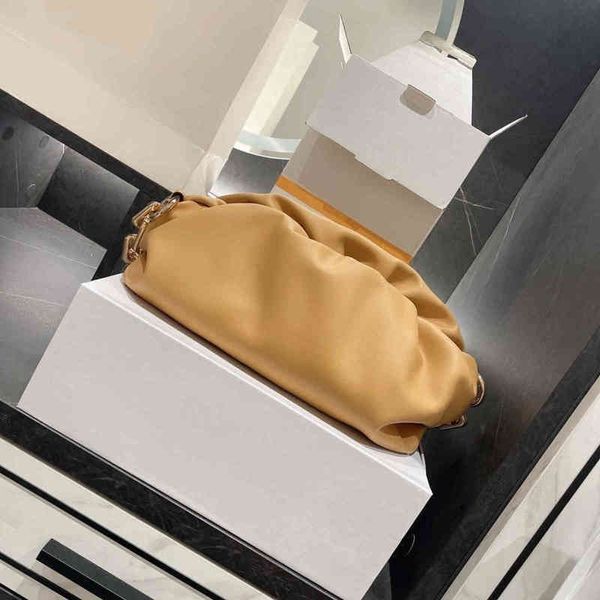 shoulder bags clutch bags women handbag classic cloud crossbody leather messenger big gold chain high capacity fashion designer wallets for
shoulder bags clutch bags women handbag classic cloud crossbody leather messenger big gold chain high capacity fashion designer wallets for