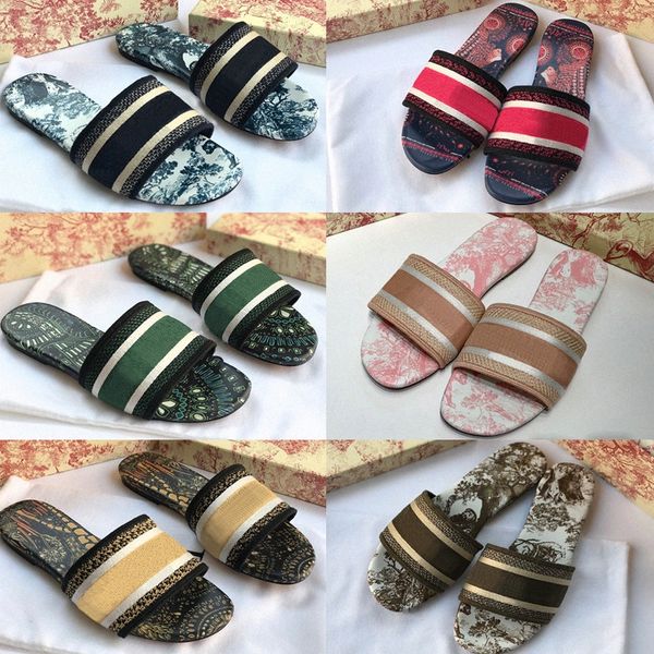 slippers 2021 with box women sandals embroidery floral brocade flip flops luxuries loafers striped beach genuine leather dazzle flowers slip, Black
slippers 2021 with box women sandals embroidery floral brocade flip flops luxuries loafers striped beach genuine leather dazzle flowers slip, Black