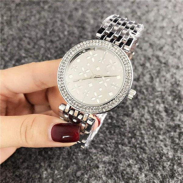 montre femme brand casual ladies diamond watch women tag fashion lady watches silver bracelet rose gold wrist clock wristwatches247r, Slivery;brown
montre femme brand casual ladies diamond watch women tag fashion lady watches silver bracelet rose gold wrist clock wristwatches247r, Slivery;brown