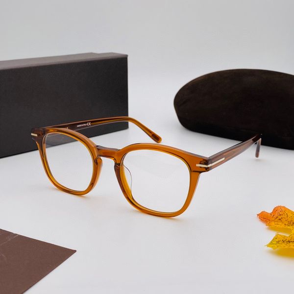 optical frame eyeglasses for woman and mens new fashion retro 5532-b with box, Silver
optical frame eyeglasses for woman and mens new fashion retro 5532-b with box, Silver