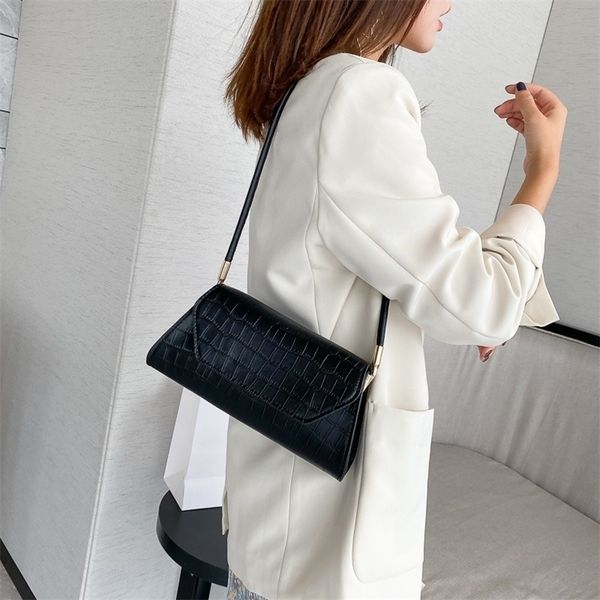 evening bags retro alligator pattern women handbag pu leather shoulder female portable classic clutch underarm purse 220831
evening bags retro alligator pattern women handbag pu leather shoulder female portable classic clutch underarm purse 220831