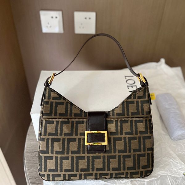 designer crossbody bags brand luxury shoulder handbags retro fashion purse classic women tote bag
designer crossbody bags brand luxury shoulder handbags retro fashion purse classic women tote bag