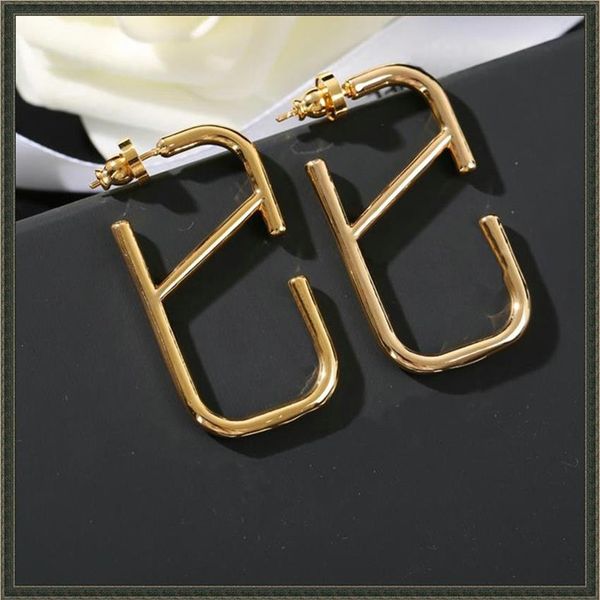 fashion stainless steel ear studs luxurys designers earrings women v letter triangle earings wedding jewelry oorbel orecchino nice262k, Golden;silver
fashion stainless steel ear studs luxurys designers earrings women v letter triangle earings wedding jewelry oorbel orecchino nice262k, Golden;silver