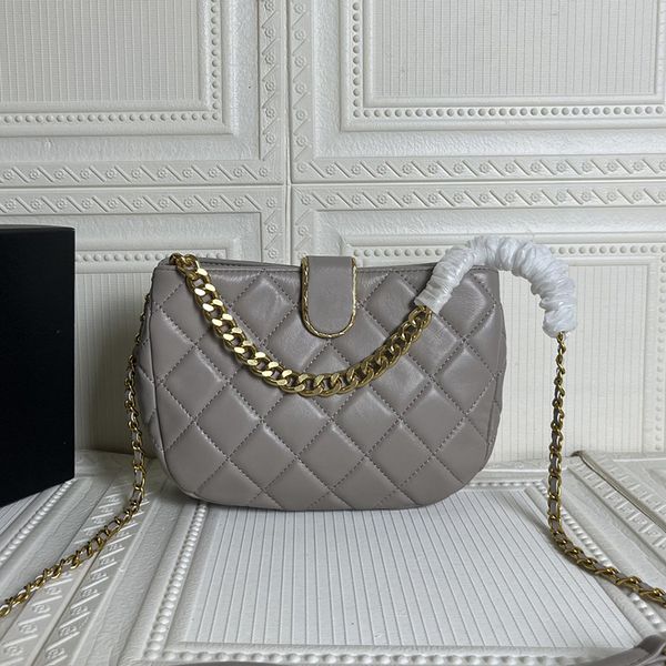 new designer bags luxury ladies small hobo bag original classic sheepskin brand one shoulder messenger bag
new designer bags luxury ladies small hobo bag original classic sheepskin brand one shoulder messenger bag