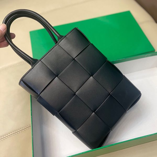 designer bag shoulder bag crossbody bags women woven handbag ladies wallet purses solid color handbags
designer bag shoulder bag crossbody bags women woven handbag ladies wallet purses solid color handbags