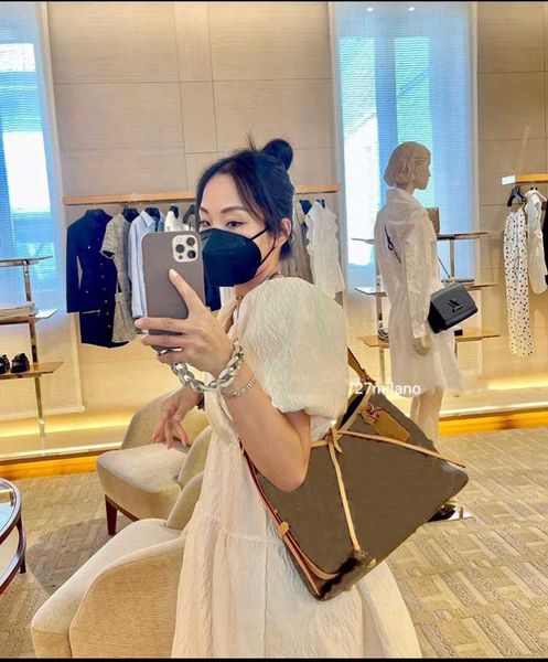 2022 designer bag brand fashion belts messenger shoulder bag classic quality wallet back design for double underarm leather bags hip
2022 designer bag brand fashion belts messenger shoulder bag classic quality wallet back design for double underarm leather bags hip