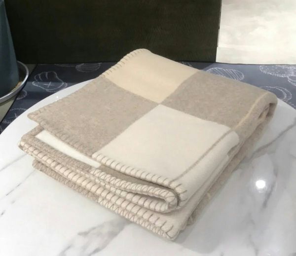 good quailty blankets h chrismas gift have tag and dust bag beige color blanket very thick home sofa selling big size
good quailty blankets h chrismas gift have tag and dust bag beige color blanket very thick home sofa selling big size