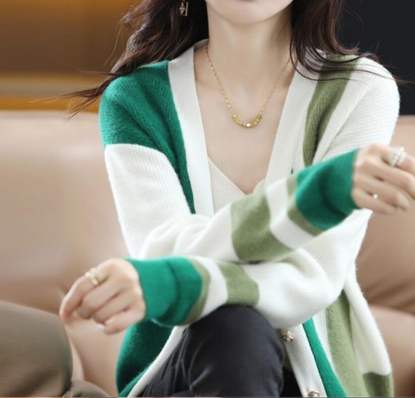 women's sweater v-neck single-breasted knitted cardigan striped loose coat croppe long sleeve, White;black
women's sweater v-neck single-breasted knitted cardigan striped loose coat croppe long sleeve, White;black