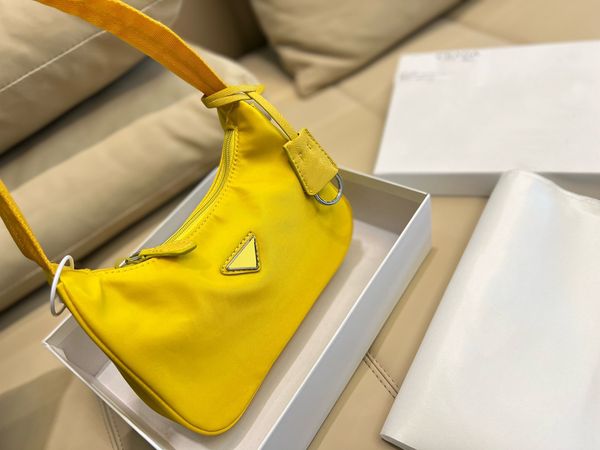 new nylon bags fashion brand designer wallets houlder bag handbags chest pack crossbody classic soft simple luxury tote high-quality
new nylon bags fashion brand designer wallets houlder bag handbags chest pack crossbody classic soft simple luxury tote high-quality