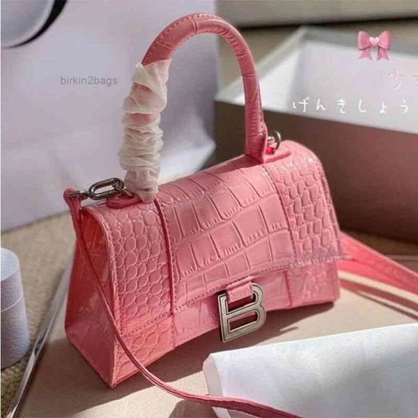 designer evening bag hobo wrist messenger balencaigaas hourgalss leather women's 2022 early spring fashion versatile b crocodile hourgl
designer evening bag hobo wrist messenger balencaigaas hourgalss leather women's 2022 early spring fashion versatile b crocodile hourgl