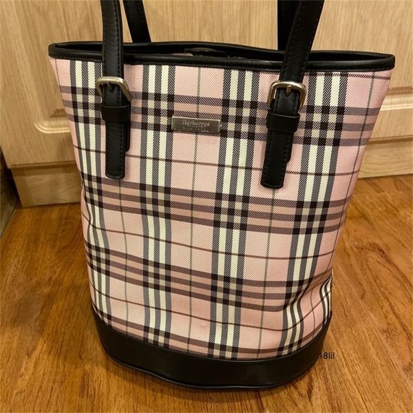 designer luxury burbrerity bags for women brown crossbody handbags vintage burbrery leather wallet paris plaid the totes bag fashion purses
designer luxury burbrerity bags for women brown crossbody handbags vintage burbrery leather wallet paris plaid the totes bag fashion purses