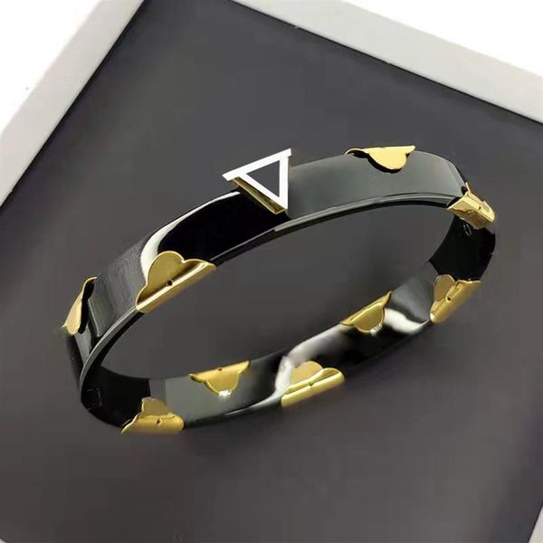 luxurys designers bracelet cuff bangles love bracelets designer carti jewelry women jewel-encrusted gold pearl steel for gift box 222y, White
luxurys designers bracelet cuff bangles love bracelets designer carti jewelry women jewel-encrusted gold pearl steel for gift box 222y, White