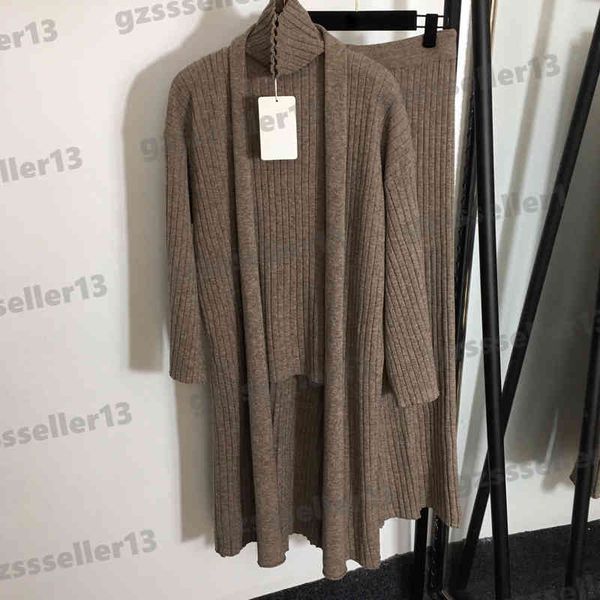 womens two pieces pants max designer knitted three-piece sets mid-length cardigan and turtleneck sleeveless tank with wide-leg pants suit, White
womens two pieces pants max designer knitted three-piece sets mid-length cardigan and turtleneck sleeveless tank with wide-leg pants suit, White