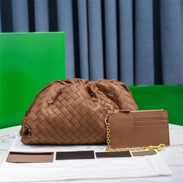 designer bags luxury peach intrecciato pouch crossbody bag porridge shoulder bag brown 7a quality size 38x20x8.5cm, Brown;gray
designer bags luxury peach intrecciato pouch crossbody bag porridge shoulder bag brown 7a quality size 38x20x8.5cm, Brown;gray