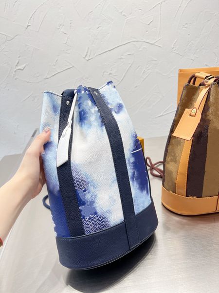 shoulder bags 22ss nigo 2 randonee limited delivery package designer bags shopping satchels crossbody messenger bag leather hobo
shoulder bags 22ss nigo 2 randonee limited delivery package designer bags shopping satchels crossbody messenger bag leather hobo