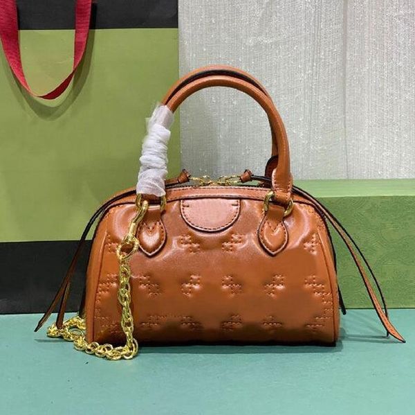 women shoulder pillow bag quilting handbag genuine leather handle totes bags geometric motif classic lettering removable interchangeable thr
women shoulder pillow bag quilting handbag genuine leather handle totes bags geometric motif classic lettering removable interchangeable thr