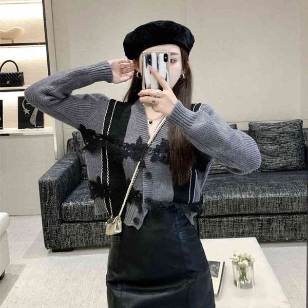 women's sweaters splicing lace knit cardigan for women autumn long sleeve v-neck color matching short lazy age reducing sweater atk1, White;black
women's sweaters splicing lace knit cardigan for women autumn long sleeve v-neck color matching short lazy age reducing sweater atk1, White;black
